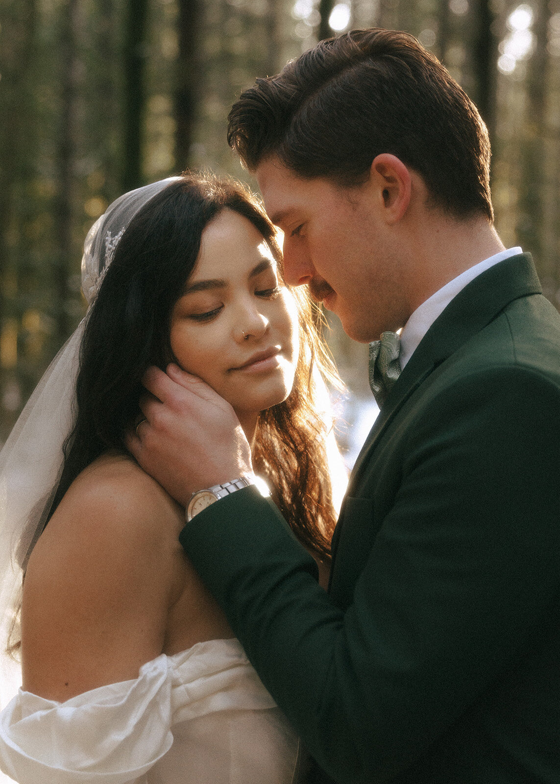 bc-vancouver-island-elopement-photographer-taylor-dawning-photography-forest-winter-boho-vintage-elopement-photos-27