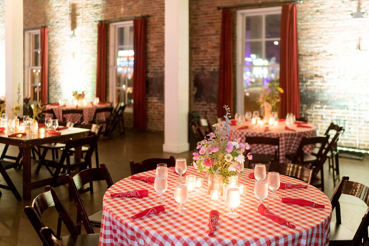10.nashville-theme-welcome-party-honky-tonk-acme-nawshville-modern-vintage-events