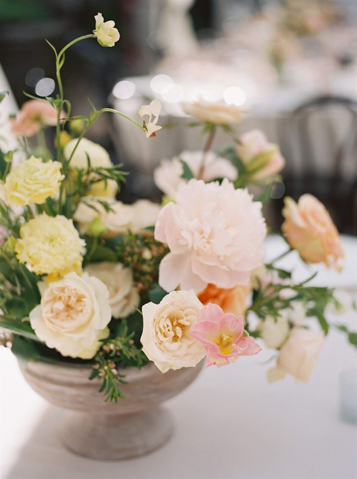 27-pink-garden-wedding-cheekwood-modern-vintage-events