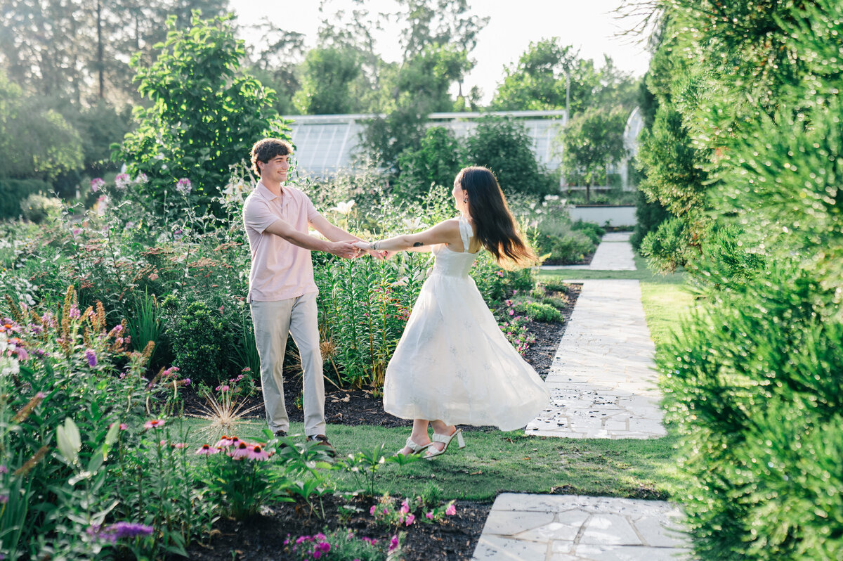 abby_ian_engagement_reynolda_gardens_ejp-33