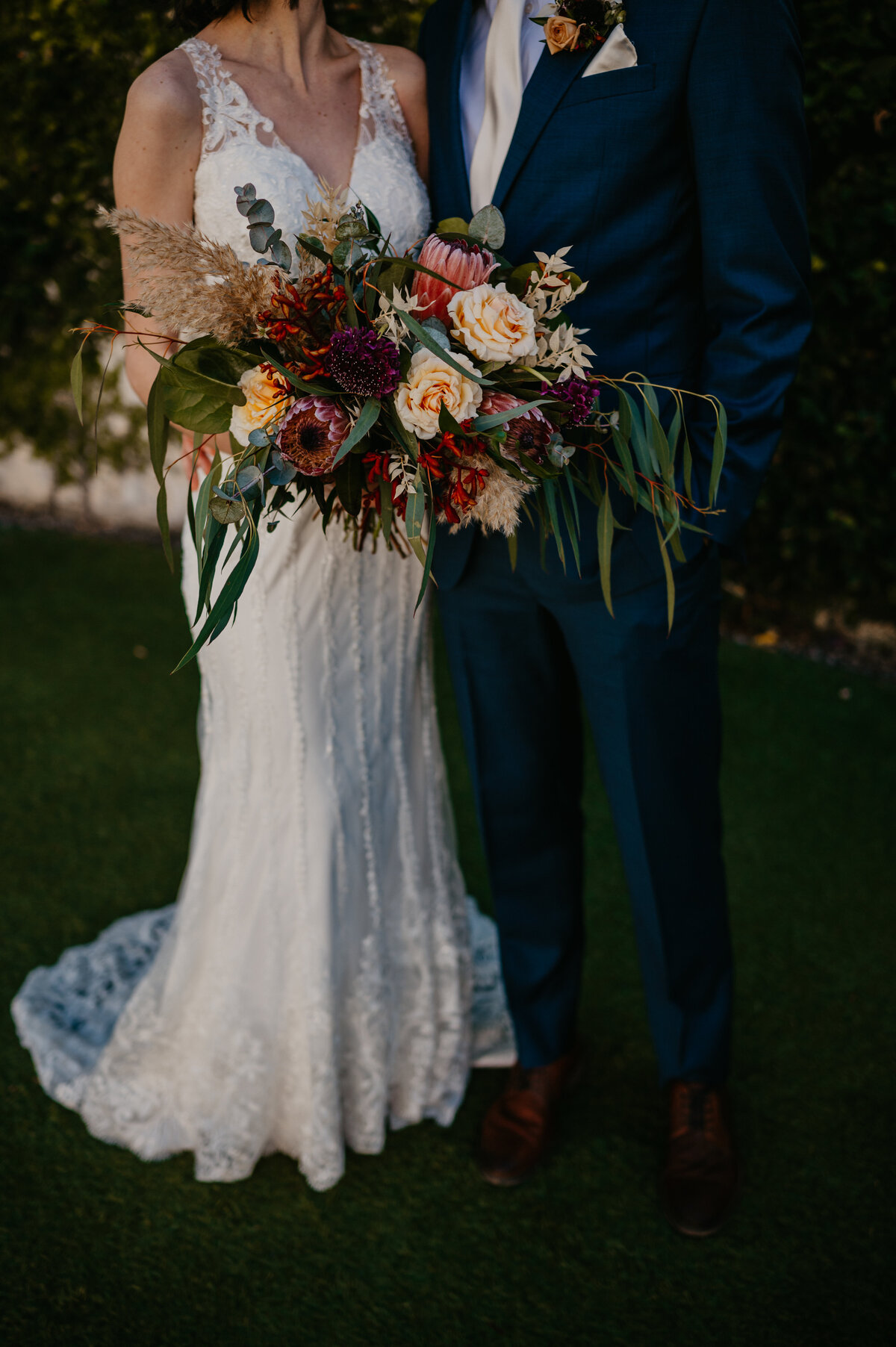 mariah-lacy-photo-tampa-elope-green-bench-chantilly-chic-celebrations-3