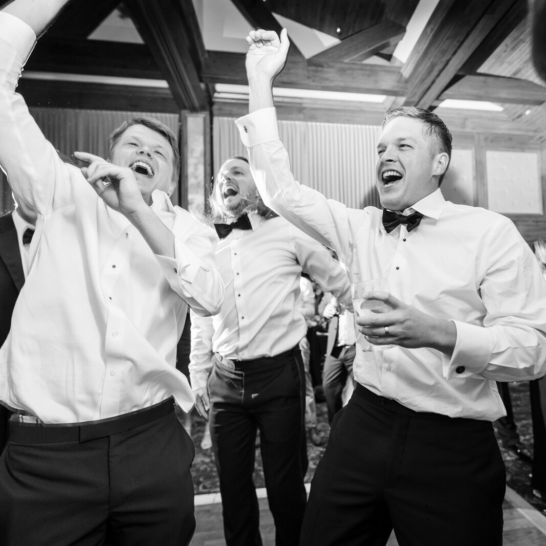 stein-eriksen-lodge-july-summer-park-city-mountain-wedding-pepper-nix-2212-2351bw