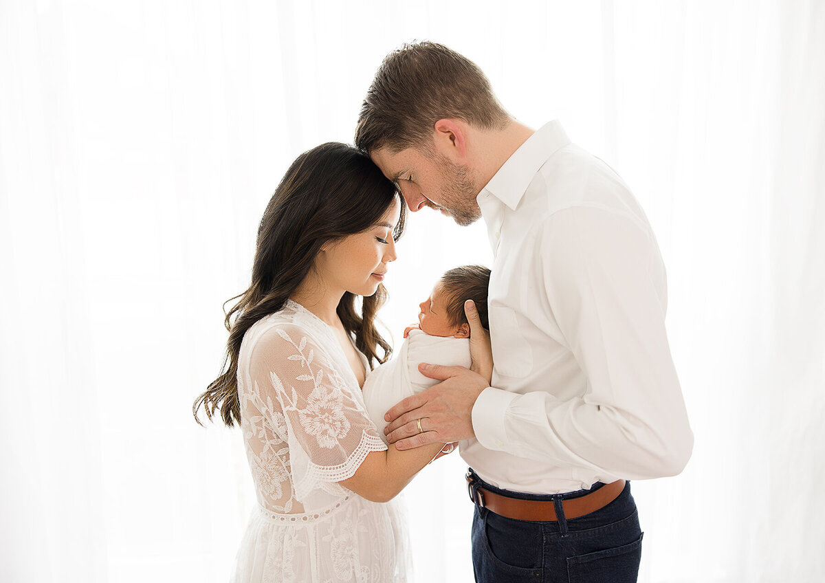 Jenny Havens Photography Dallas Texas Newborn Photographer Studio Motherhood Family Baby Custom Heirloom Imagery Light Airy Luxury JHP 04