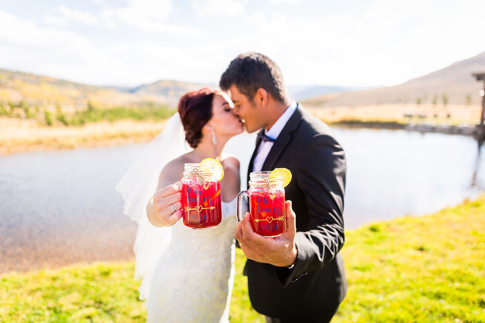 granby-colorado-Strawberry-Creek-Ranch-Wedding-Ashley-McKenzie-Photography-tropic-meets-mountain-wedding-colorful-cheers-sangria