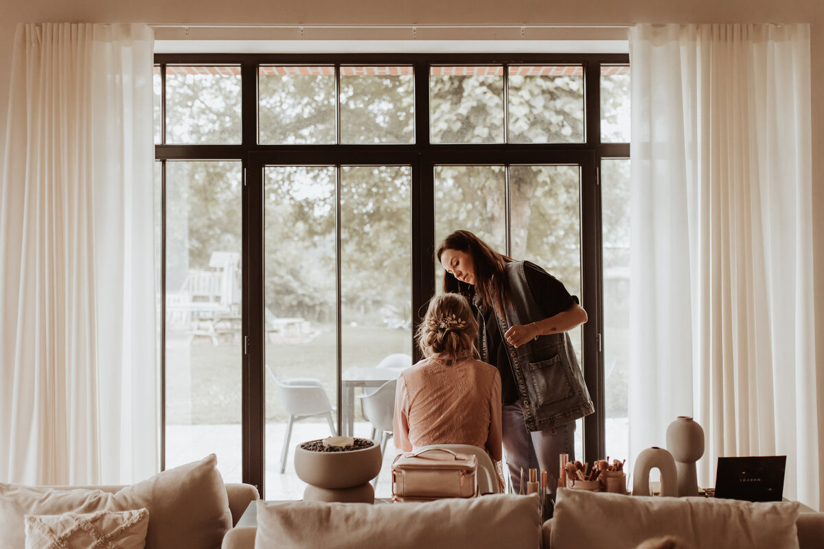 Getting ready & First look-15