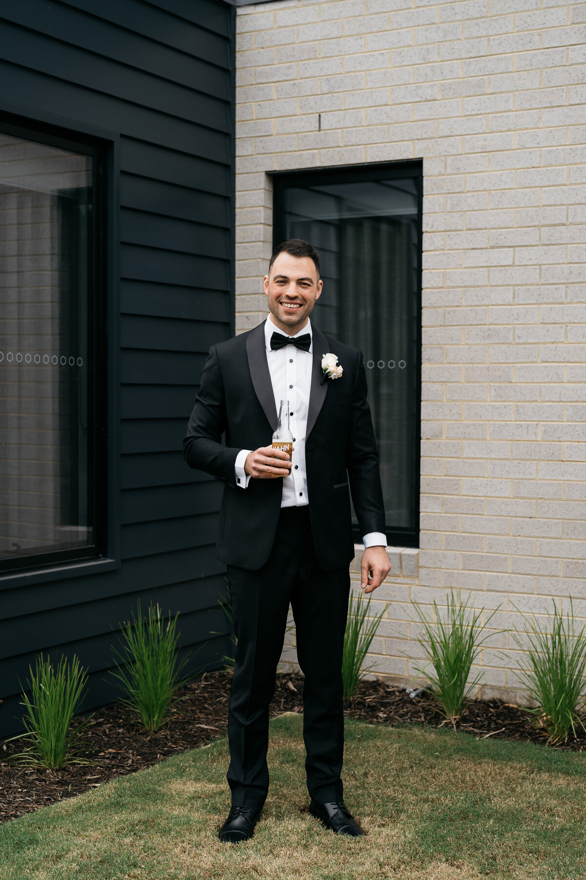 Courtney Laura Photography, Kate and Nick, Yarra Valley Wedding Photographer, Vue on Halcyon-79