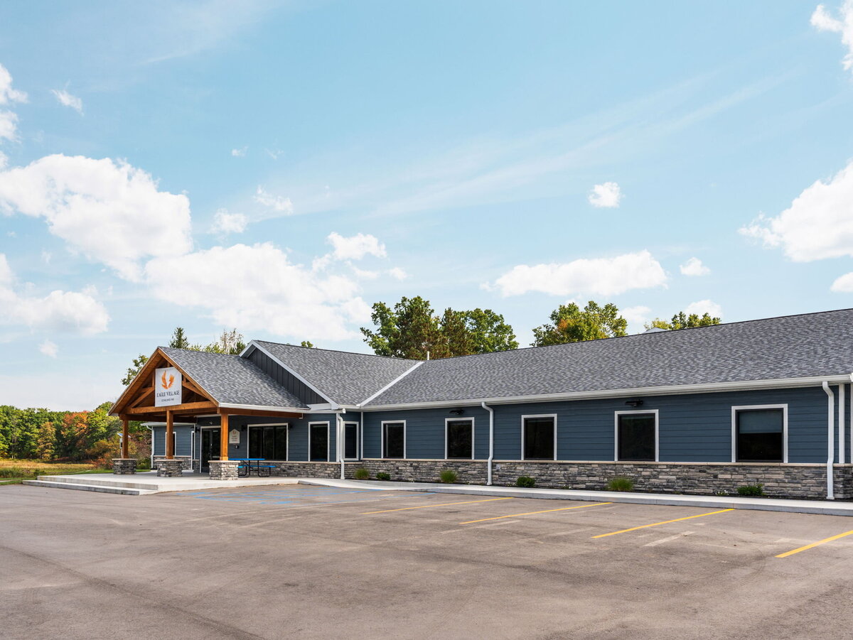 84-web-or-mls-A7403559