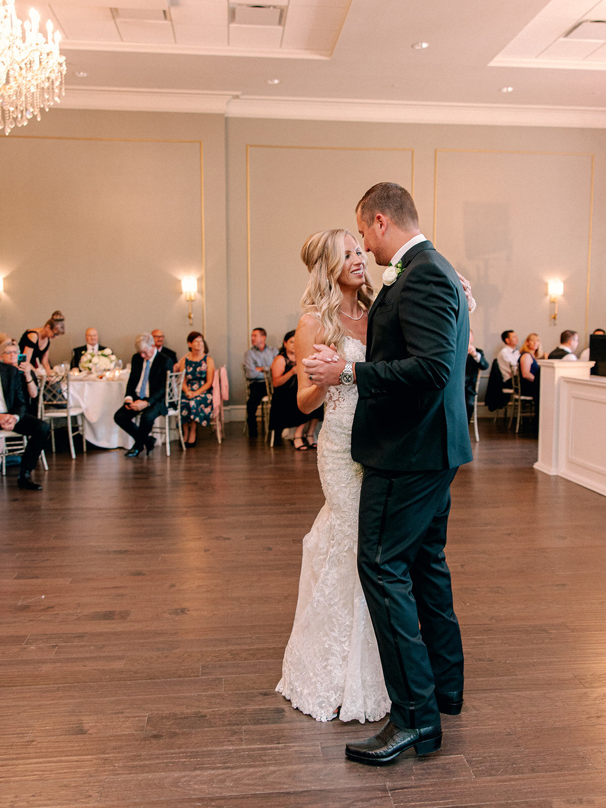2023-09-16Jamie+JayKeiserWedding_MollyMurphyPhotography-57