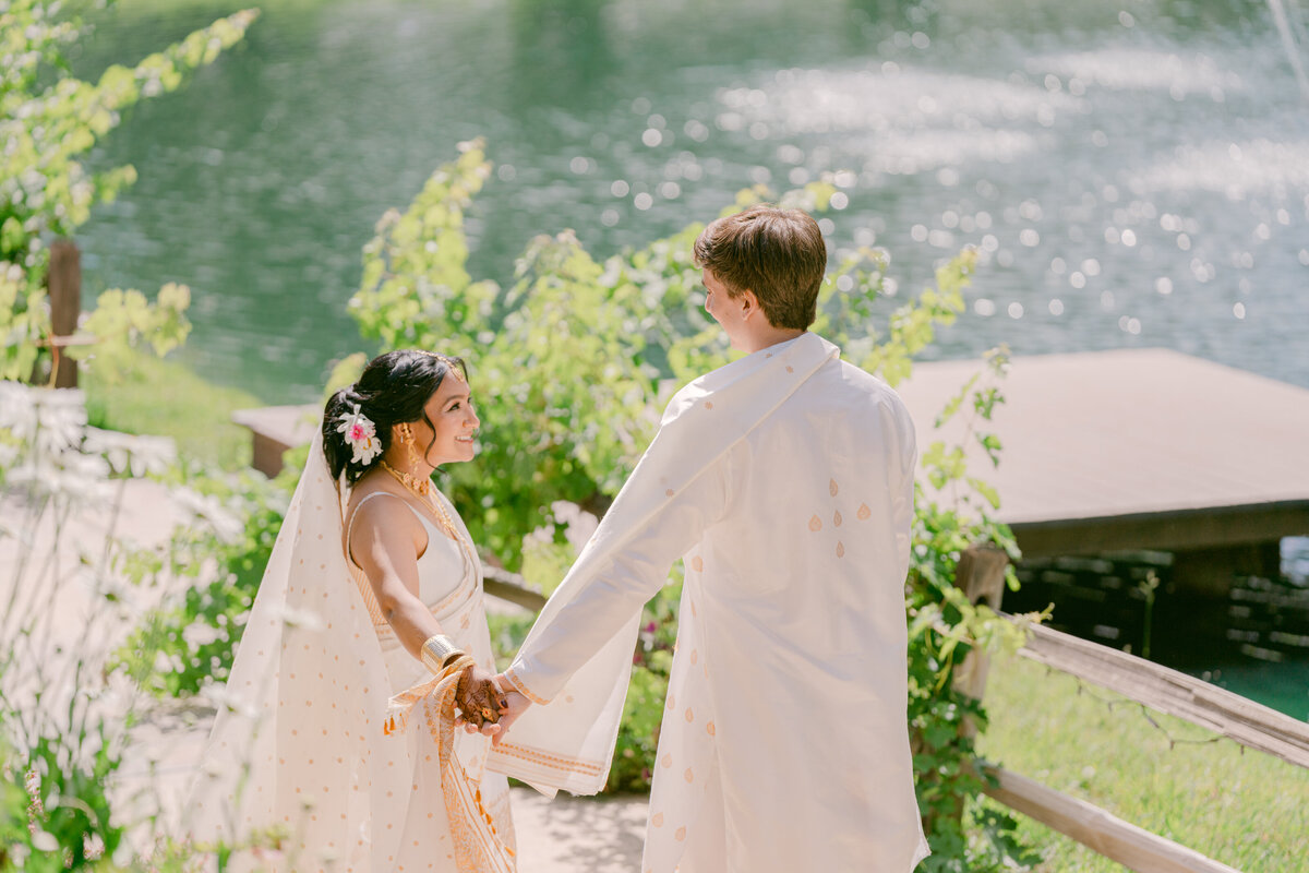 A breathtaking Destination Wedding, where Junmi and Chris exchanged vows against the backdrop of the Southern California Vineyard near San Diego Captured with a timeless, editorial eye by Michael Asmussen, an internationally recognized destination wedding photographer specializing in luxury celebrations. Explore more of Michael’s work in Palm Springs, Los Angeles, Japan, Las Vegas, Seoul and beyond.