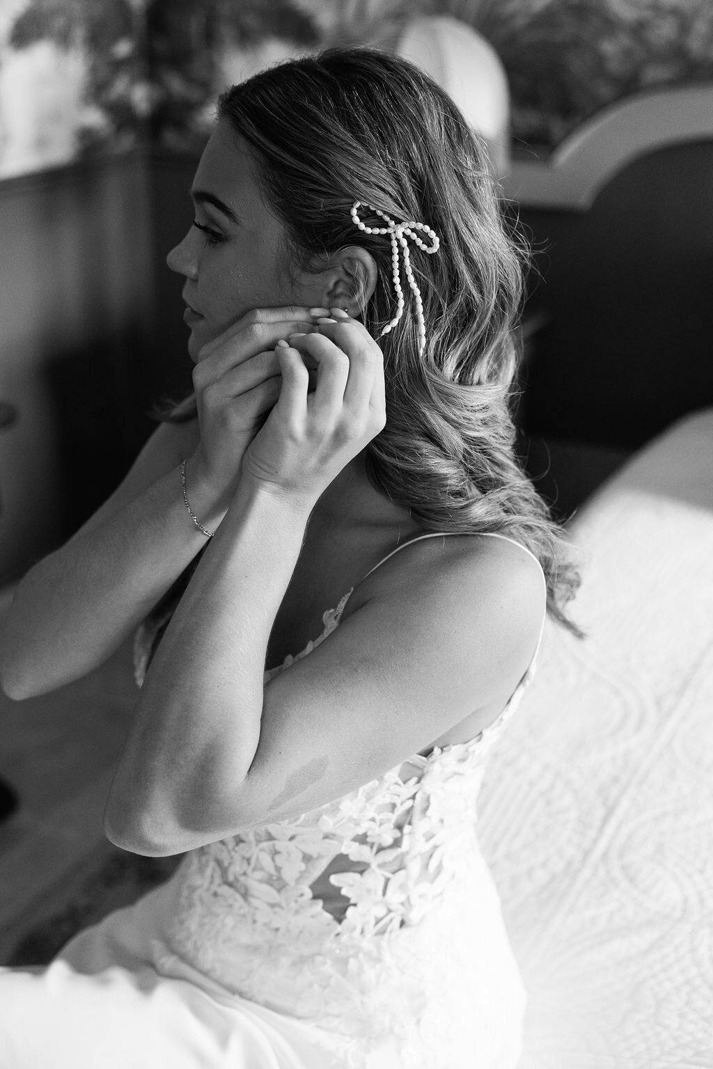 haute-couture-bride-earrings-chateau-d-agel