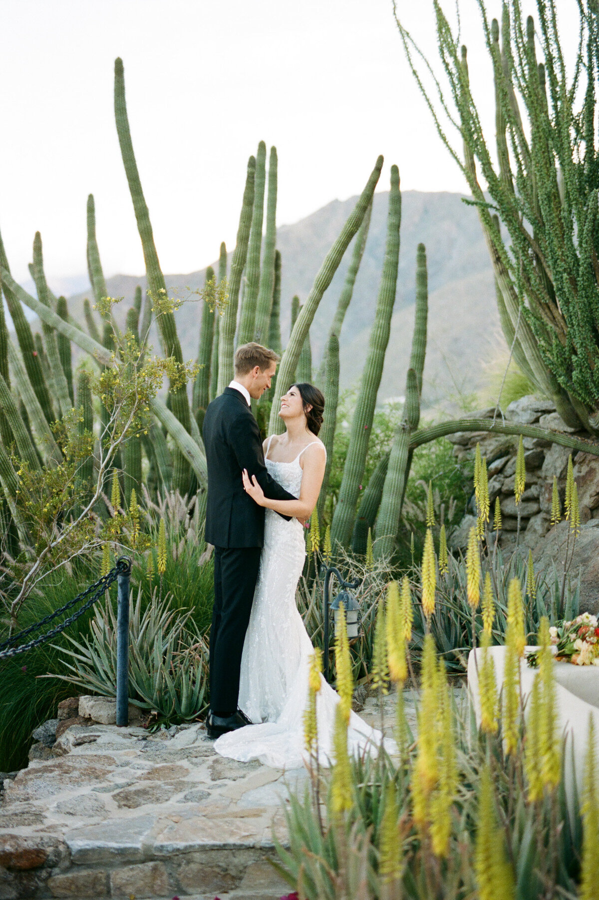 35mm Film Wedding Photography-045-645950040016