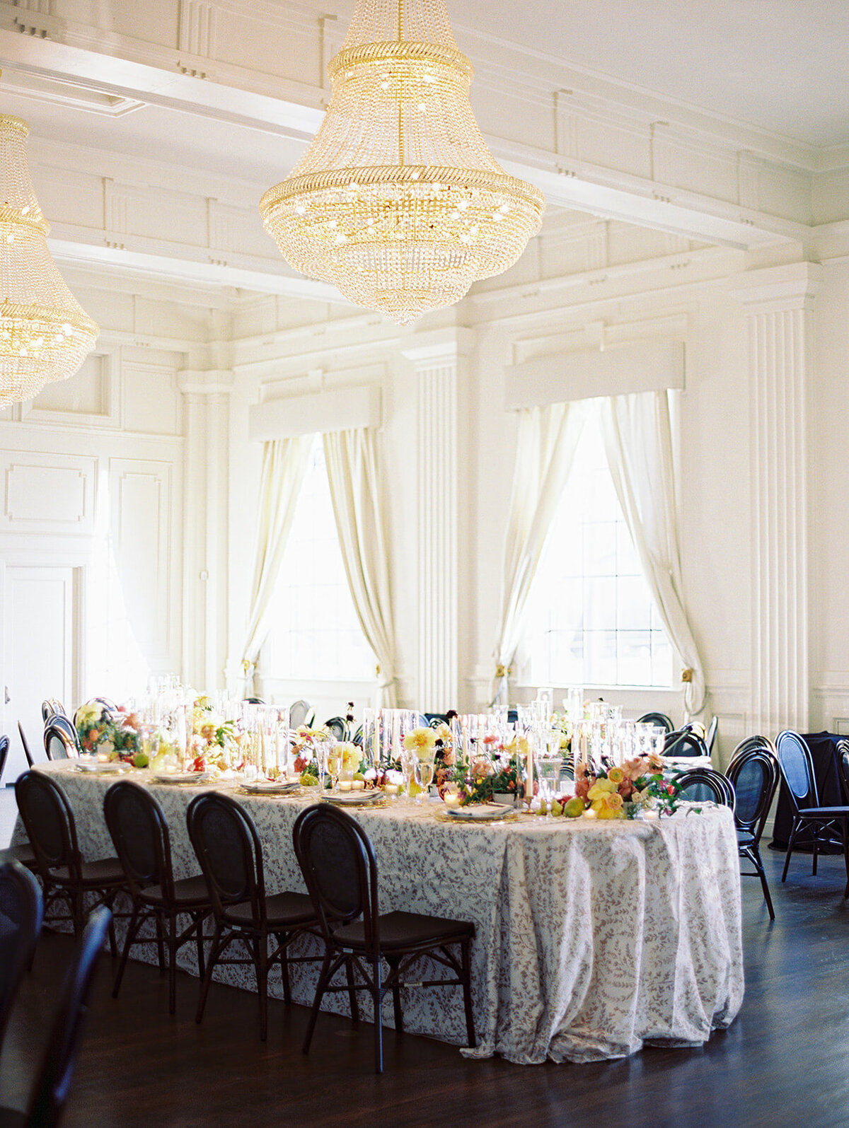 KC Cloud Wedding Seating Chart Mason Dallas room shot 2