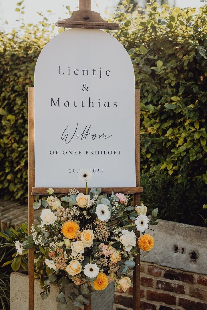 90DB58CB-0DF5-424B-AE2F-A8026A9CB686_1_105_c