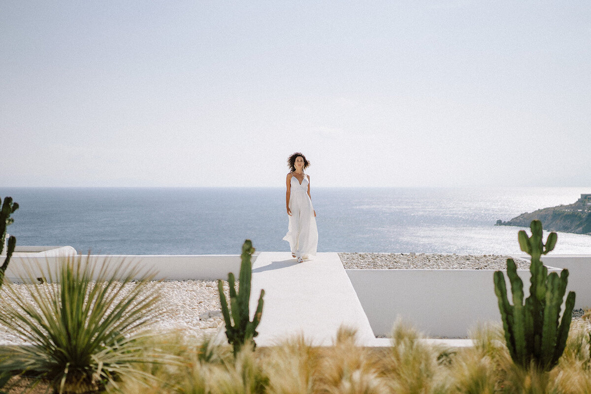 Mykonos bridal elopement - greek cyclades - Veronique lorre destination florist8