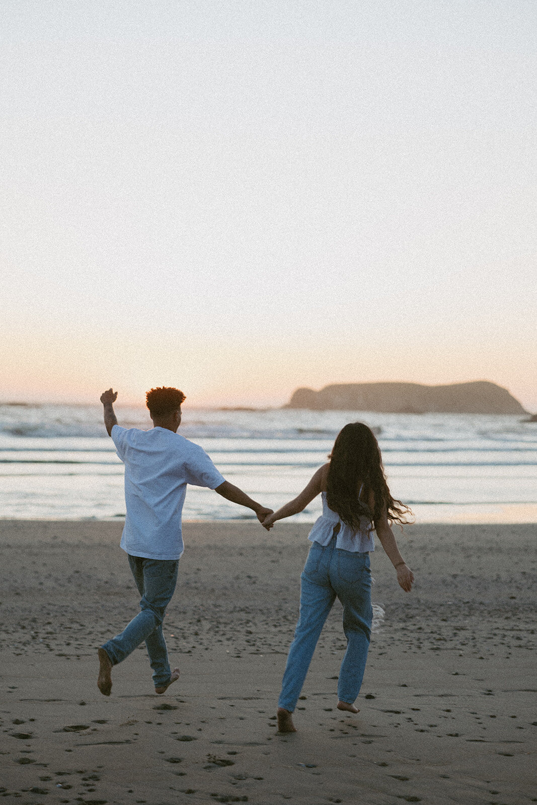 tanya-davids-photo-film-redwoods-california-oregon-coast-documentary-candid-destination-washington-idaho-utah-canada-elopement-wedding-couples-photographer-27