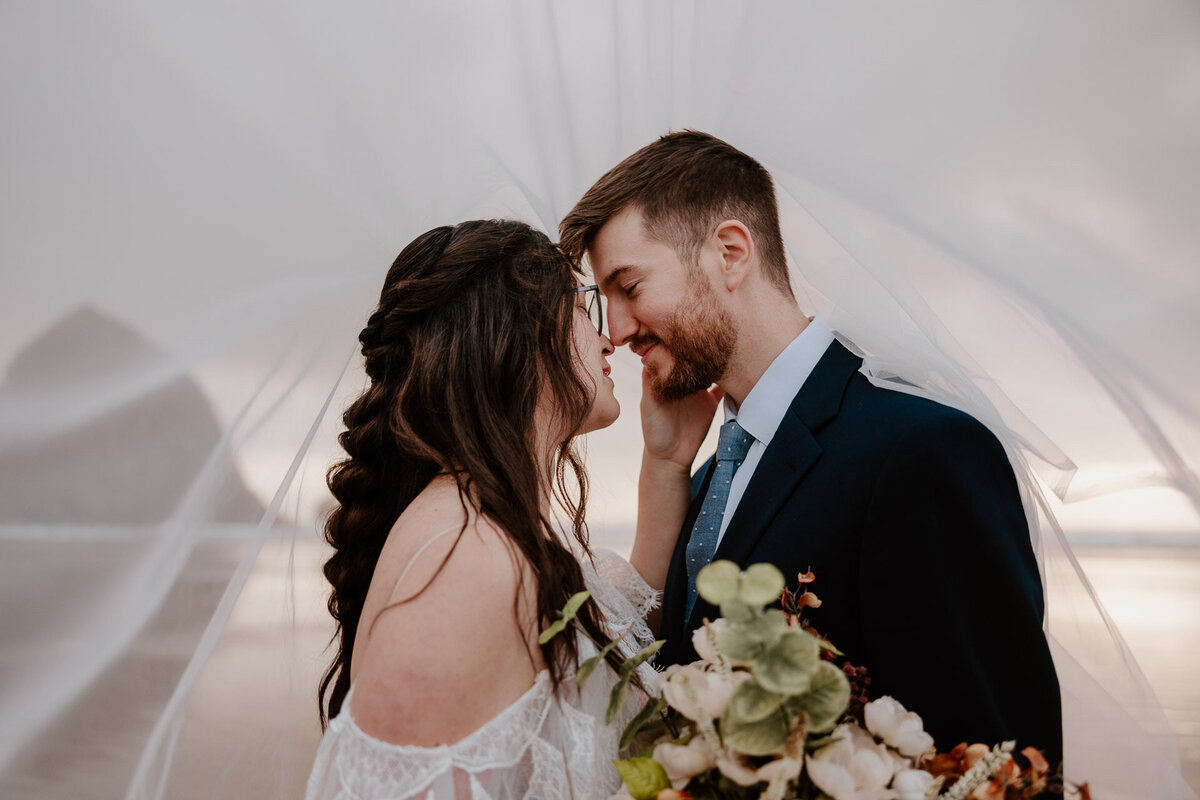 cannon-beach-oregon-elopement-the-wickerts-photography-2