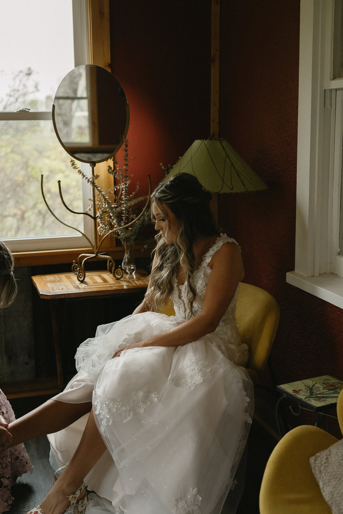 documentary-true-to-tone-midwest-wedding-photographer