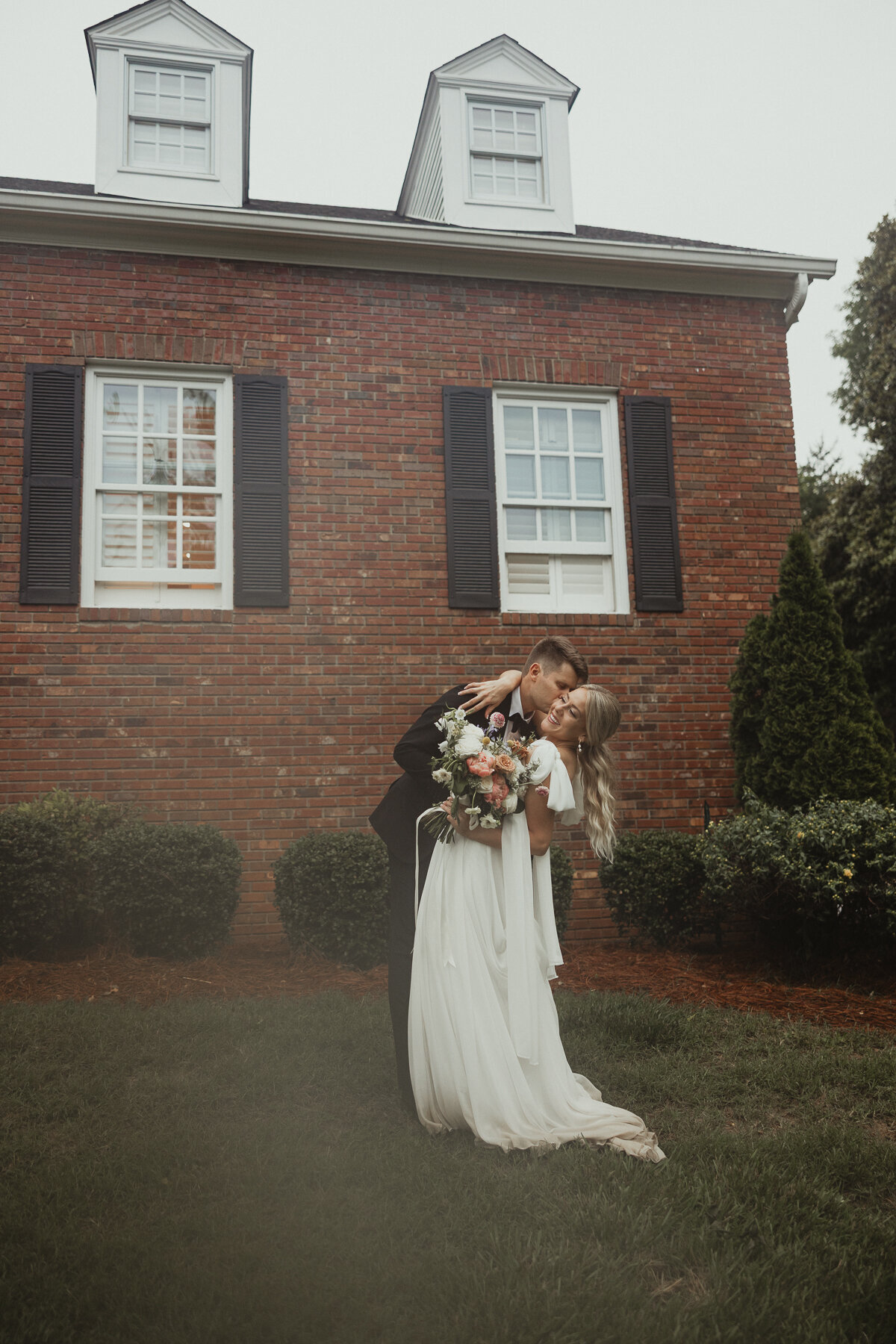 kansascitytravelingweddingphotographer-131