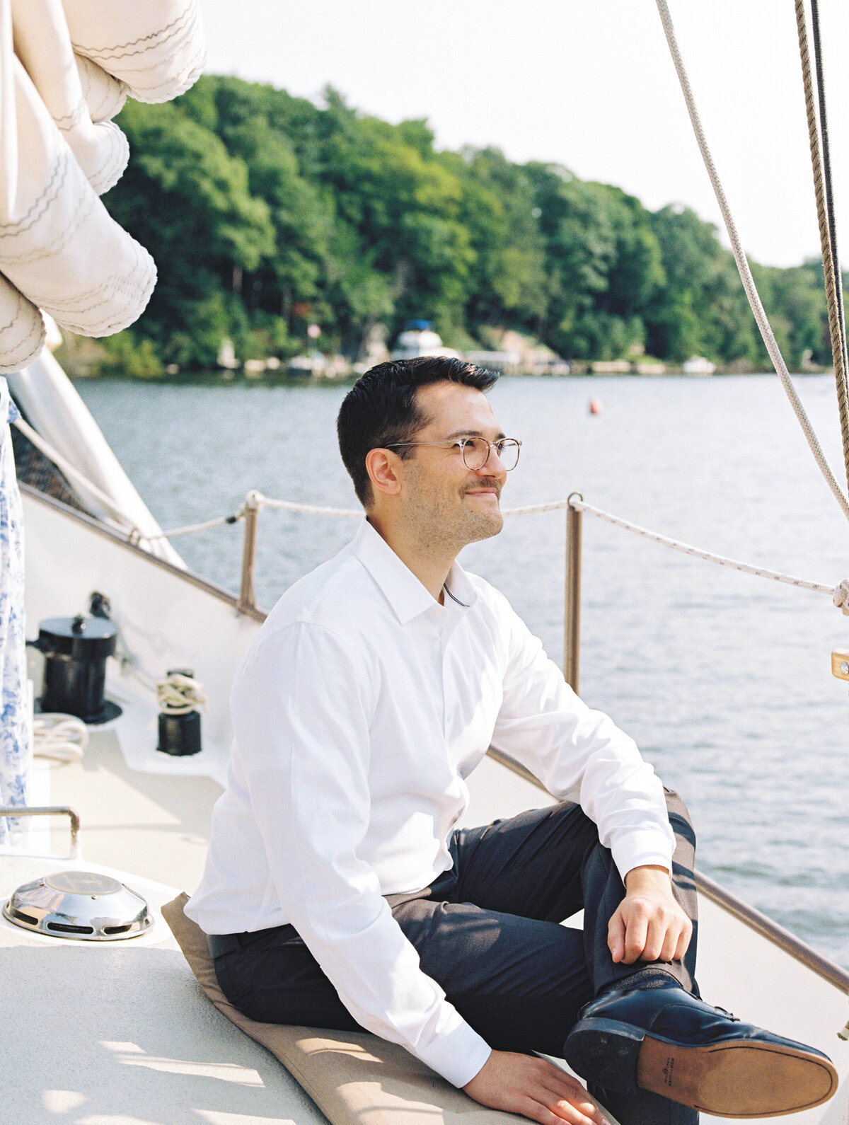 SailboatEngagementSessionOnLakeMichigan-46