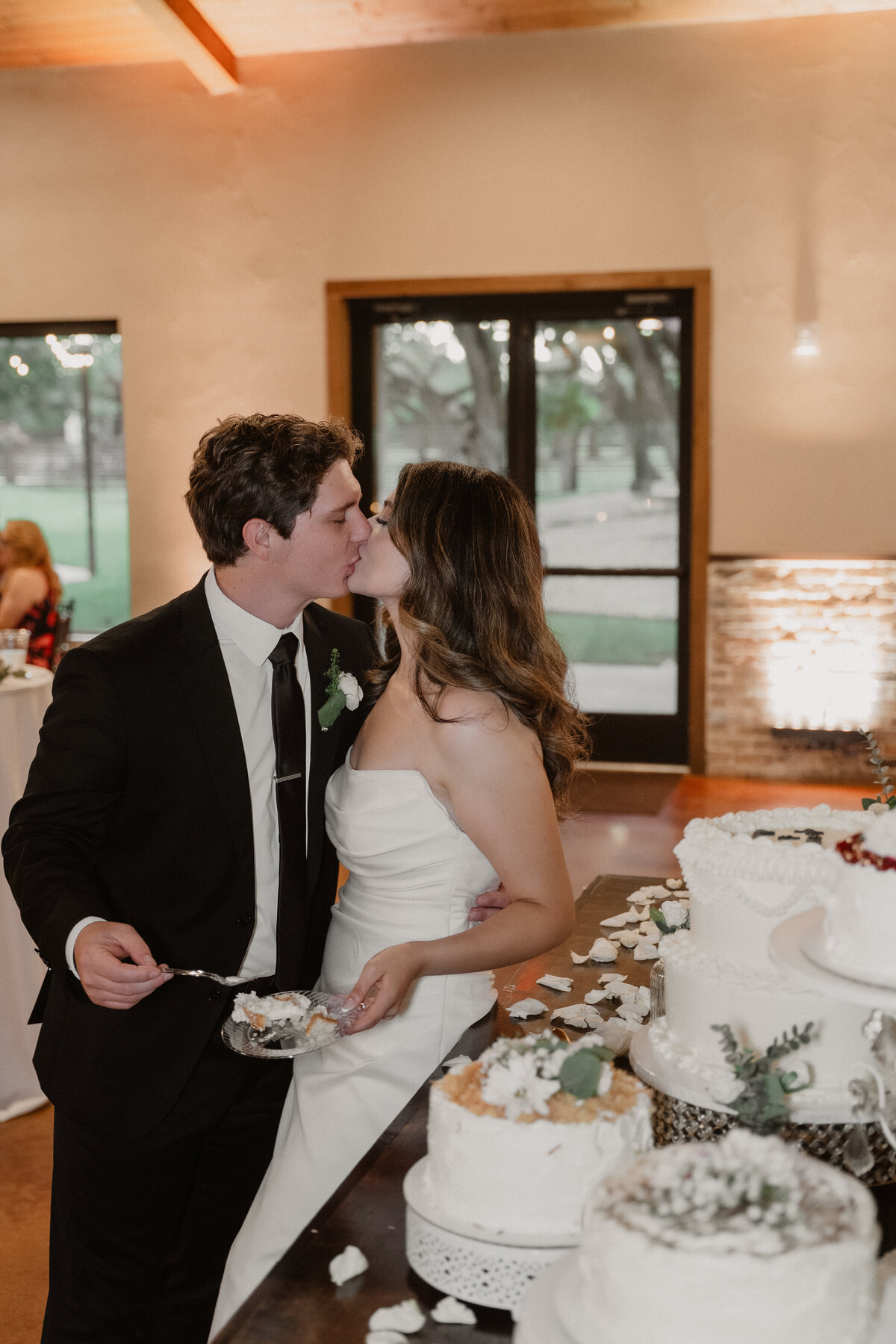 N&TWeddingPreviews-73