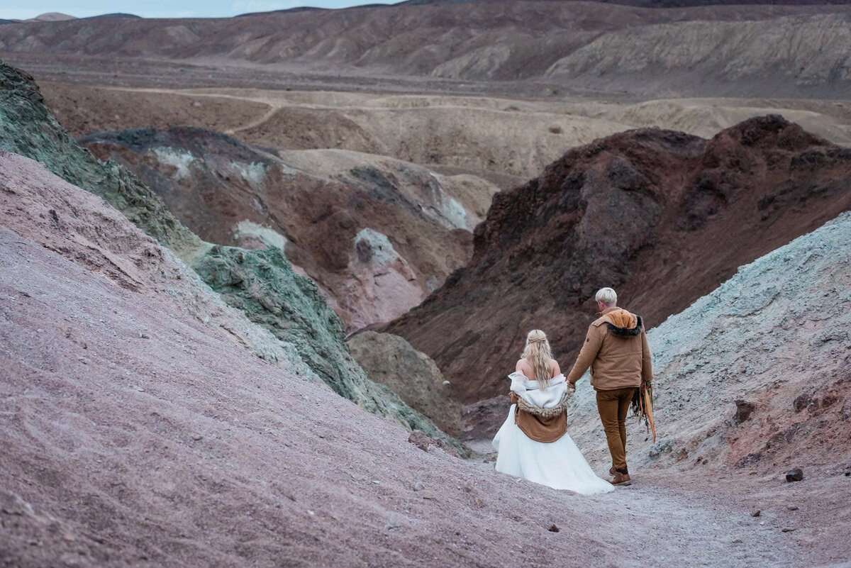 death-valley-artist-canyon-elopement-Soul-and-Sky-Weddings