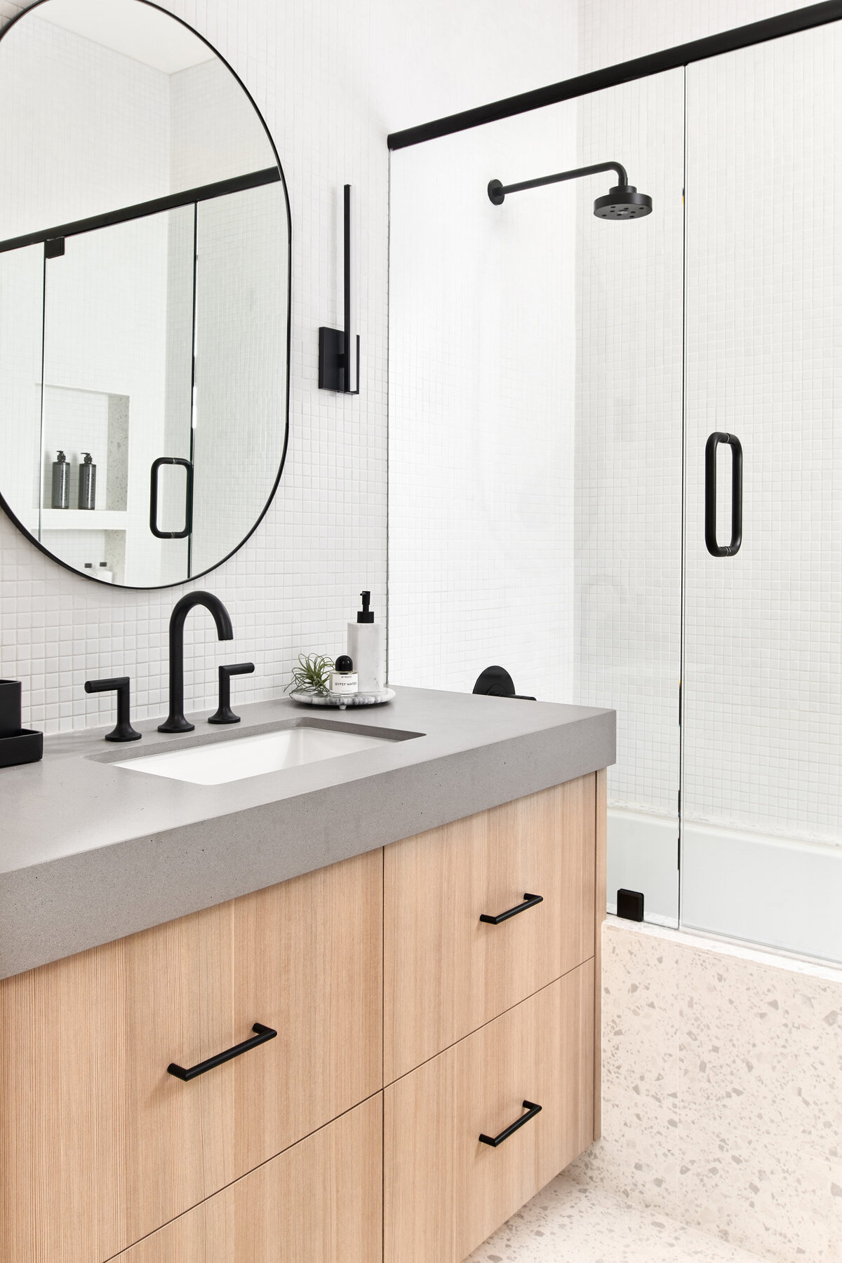 sparebathroom1b