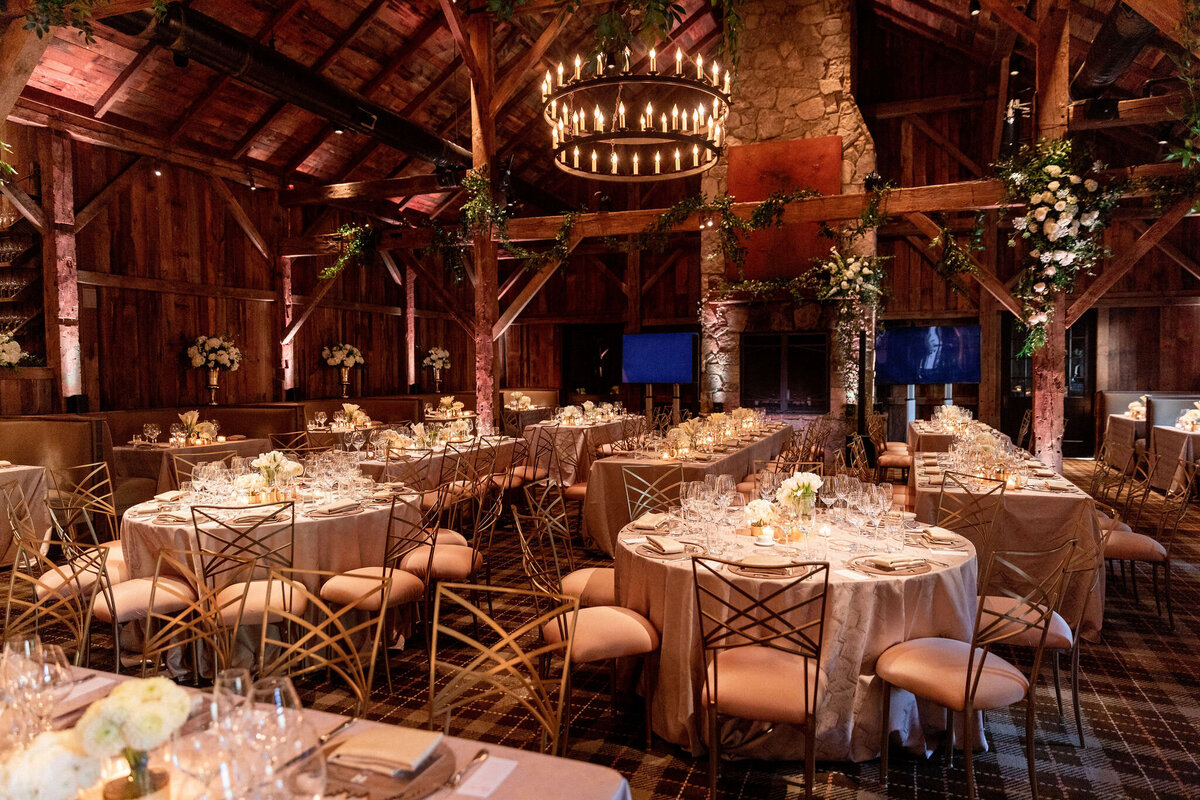 139-larissa-cleveland-blackberry-farm-shannon-leahy-events-wedding-california-photographer-069