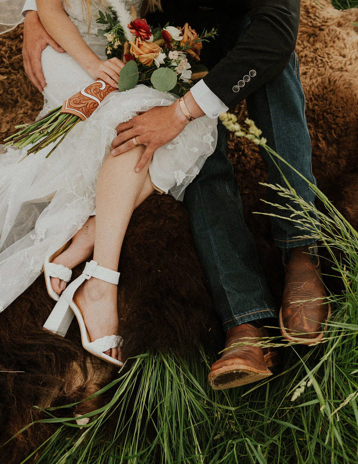 presley-gray-cowboy-luxury-montana-wedding-2552