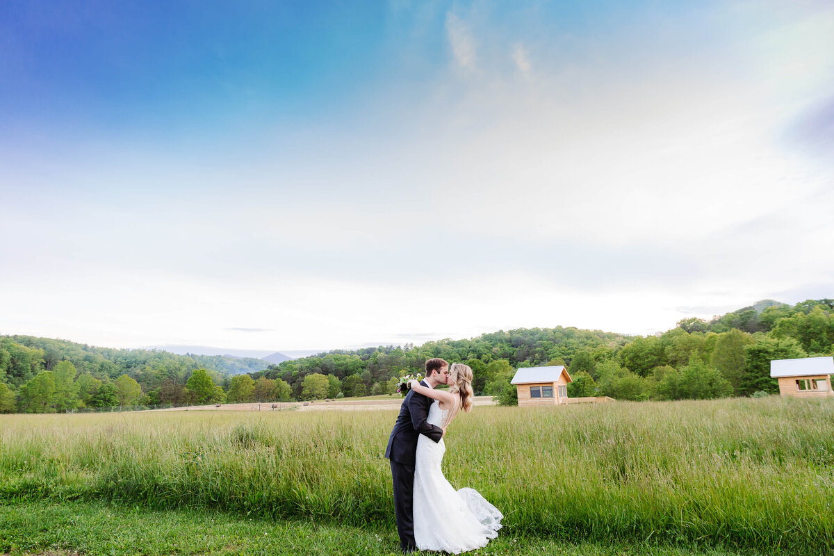 Paint-Rick-Farm-NC-Elopement-12