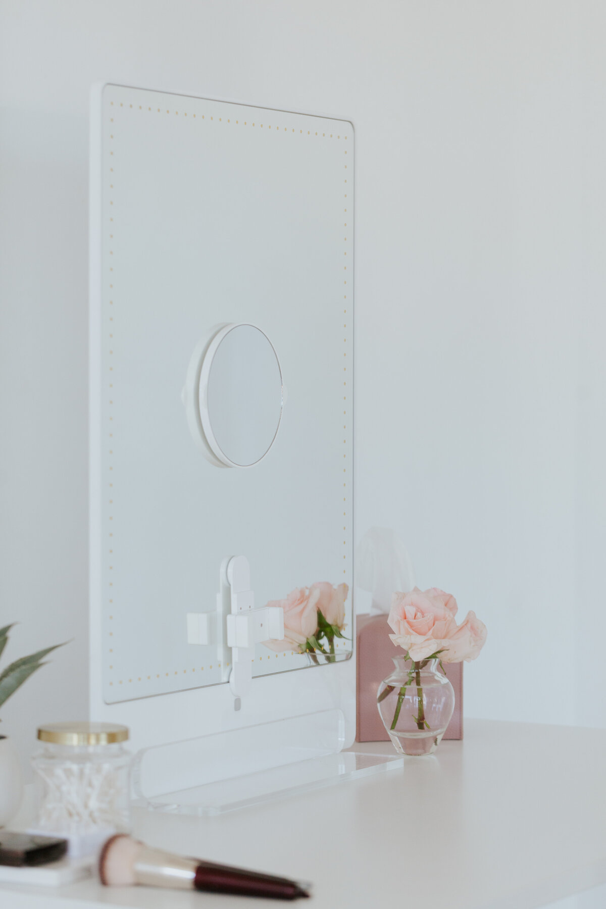 environmental-brand-photo-white-gold-rose-vanity-the-frame-charlotte