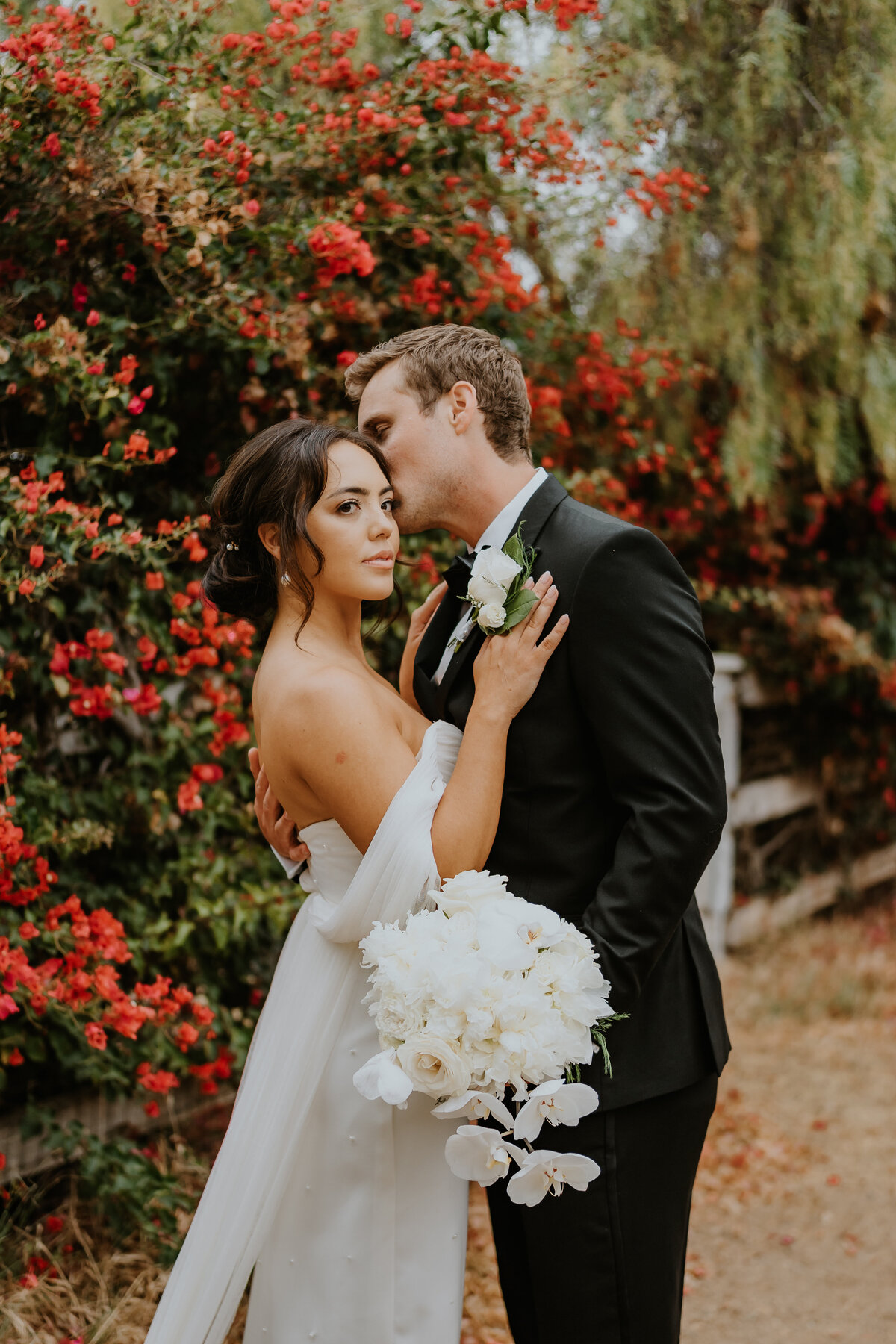 Temecula, California Wedding photographer Yescphotography Bride and Groom love