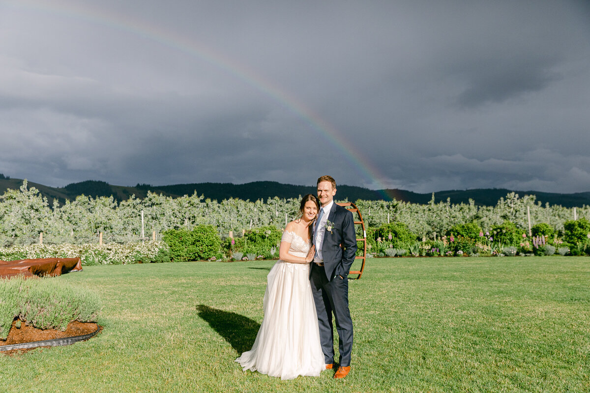 Portland OR Wedding Photographer Chantal Sokhorn Photography The Orchards Hoodriver OR-654