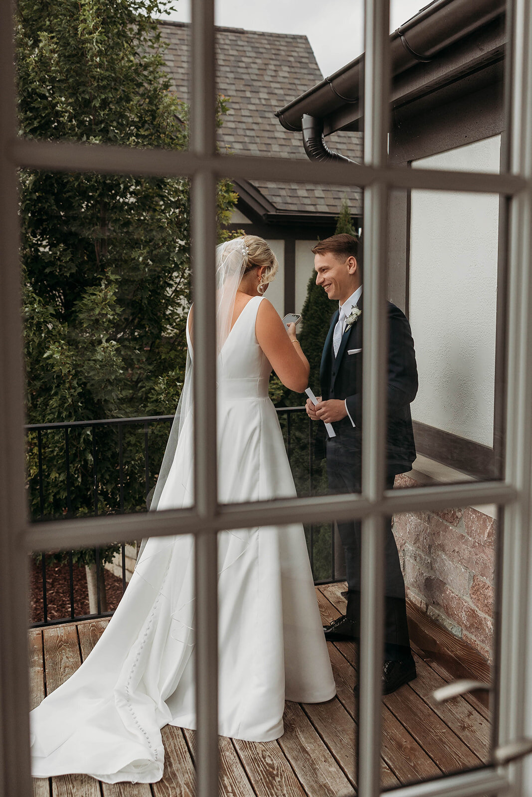 Saint Clair Inn Wedding First Look Michigan Photographer K. E. Rogers Photography-31
