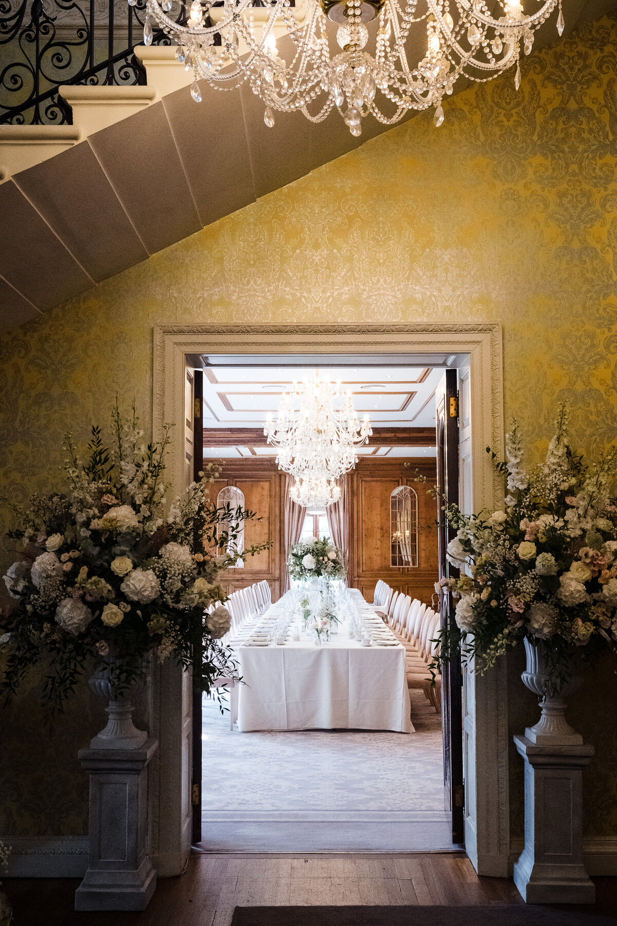 hedsor-house-italian-theme-wedding-photography-42