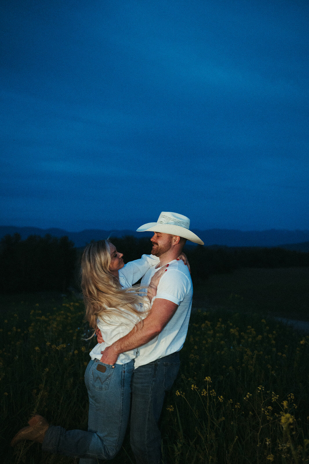 presley-gray-nighttime-western-montana-engagement9884