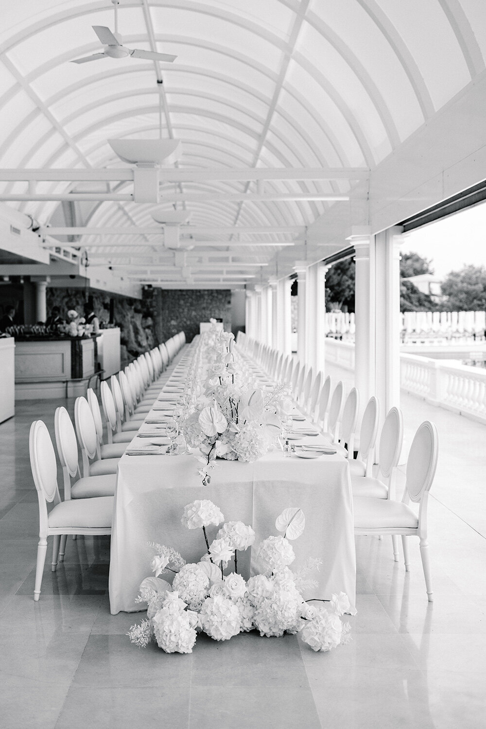 modern minimalist wedding reception at club dauphin french riviera
