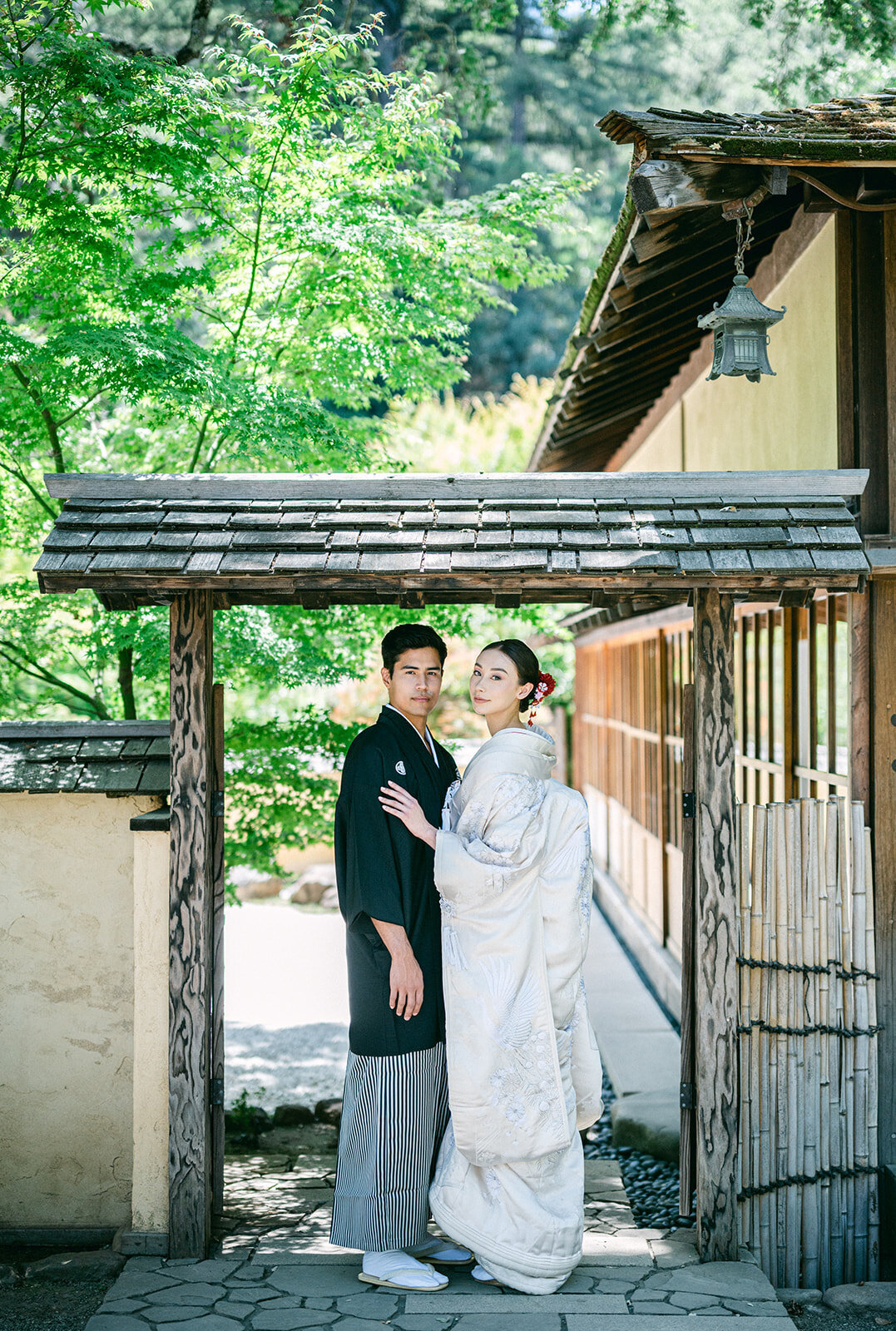 studio-dukesa-amy-huang-fine-art-destination-wedding-film-photography-showit-design-partner-hakone-56
