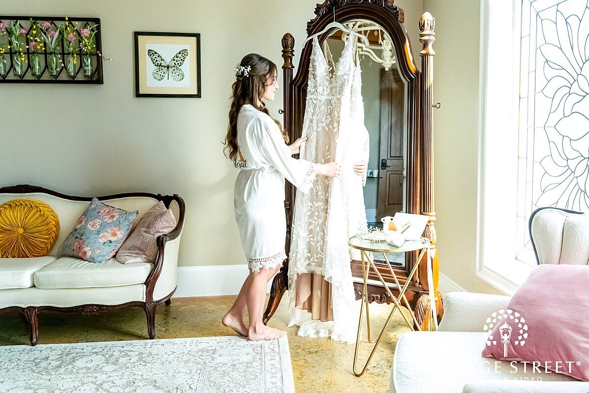 Bride Bridal Suite Moment