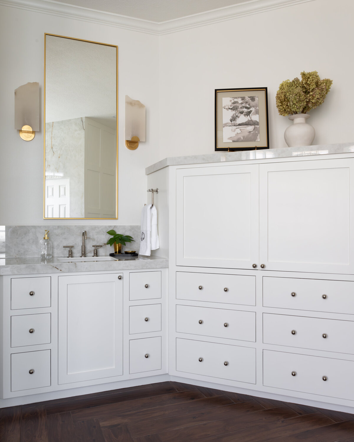 kyleen bushroe interiors white vanity drawers