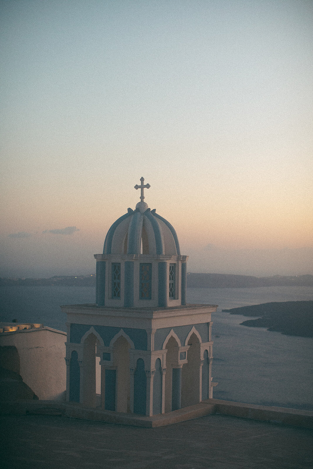 allieandkyle_oia_santorini_greece_lainatortoriciphoto-5