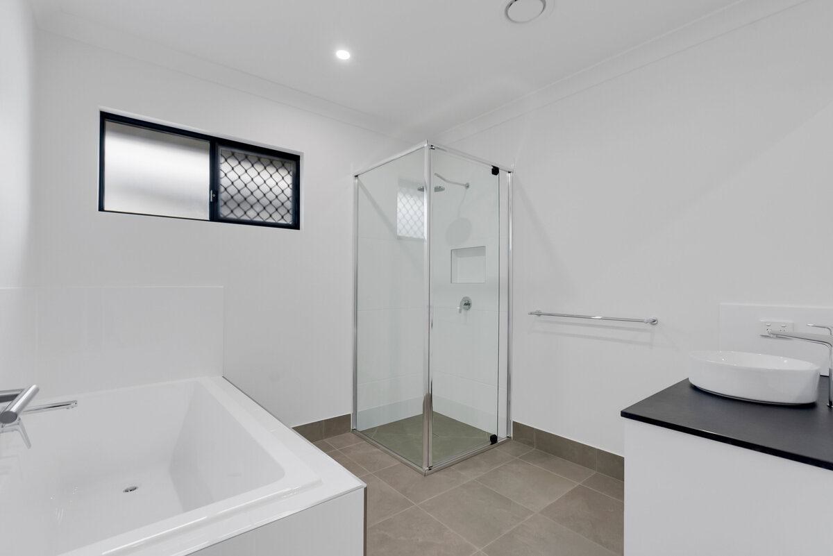 Summer 236 Bathroom