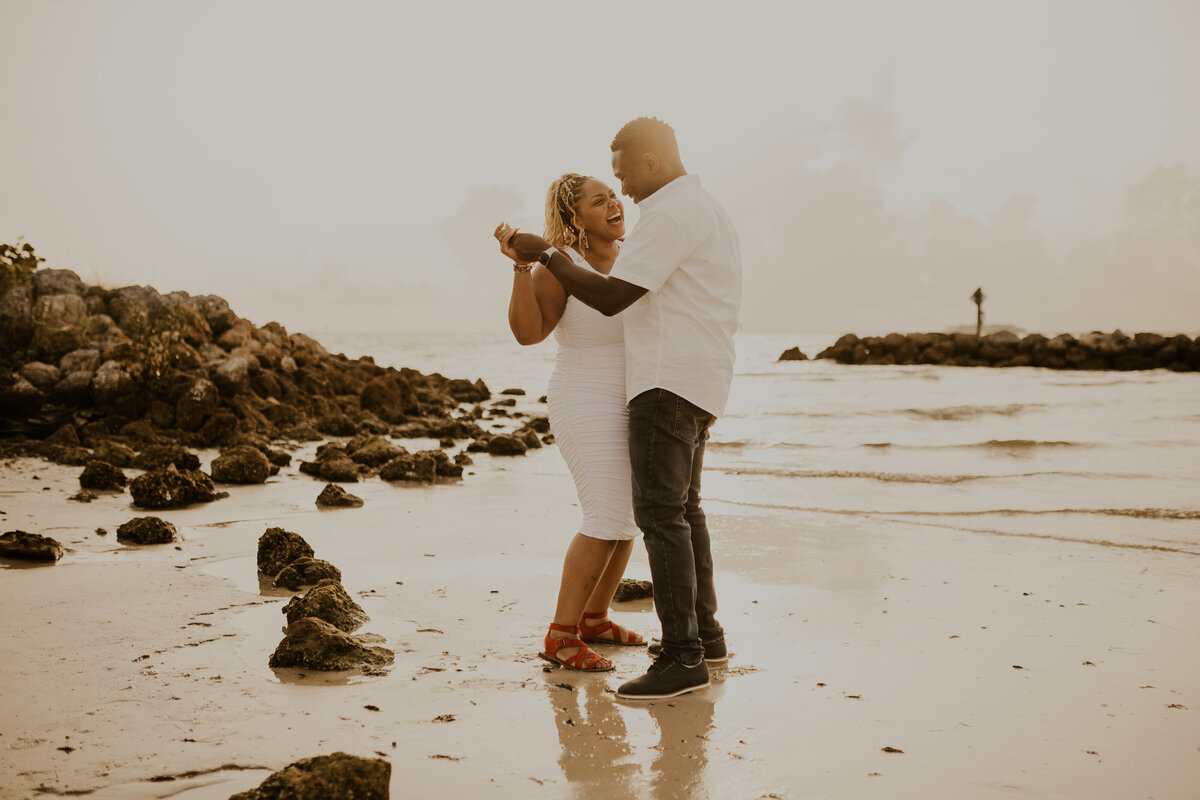 florida-tampa-engagementphotography-apollobeach-leahandedward-162