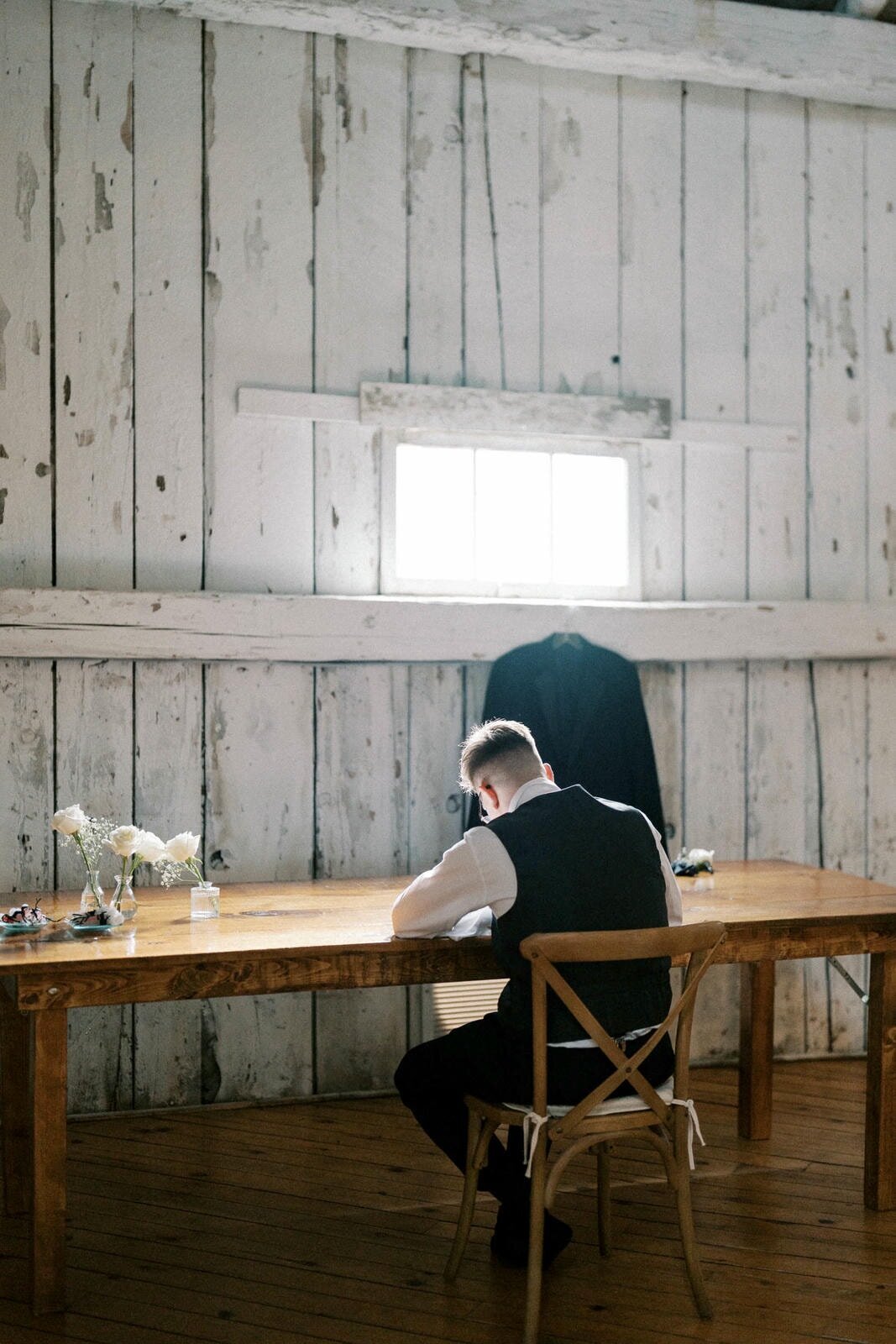 W11-Wedding-Photos-Caledon-Valley-Estate-Eleanor-and-Michael-2024-11-02-2500px-1008