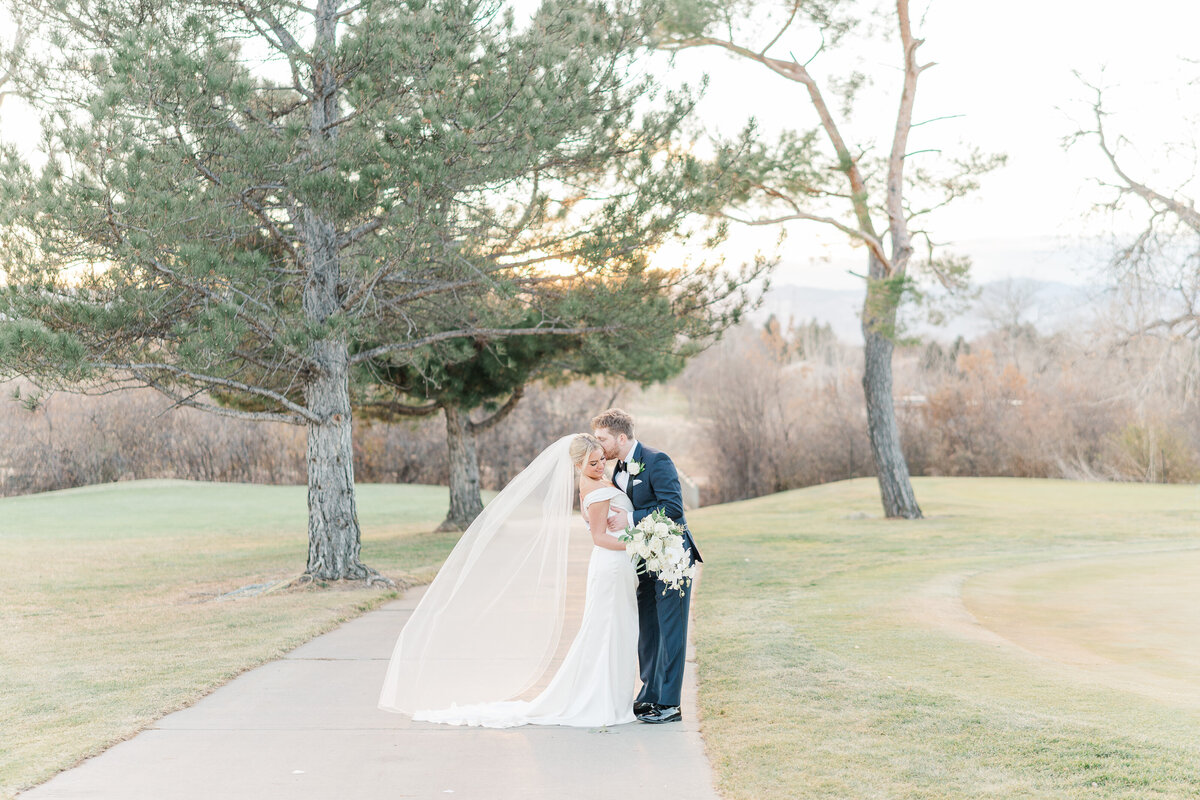 Wellshire Denver Colorado Classic Winter Wedding Elena Spraguer Photography 0113