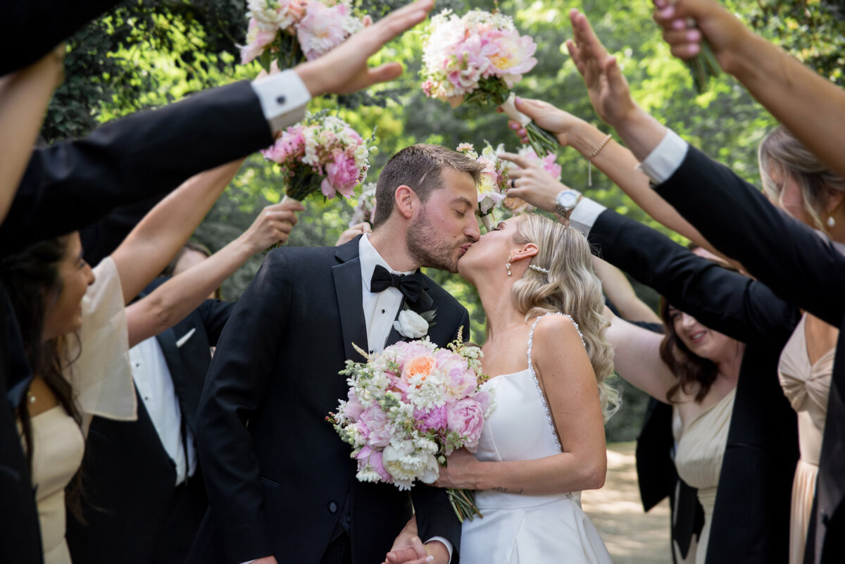 wedding kiss