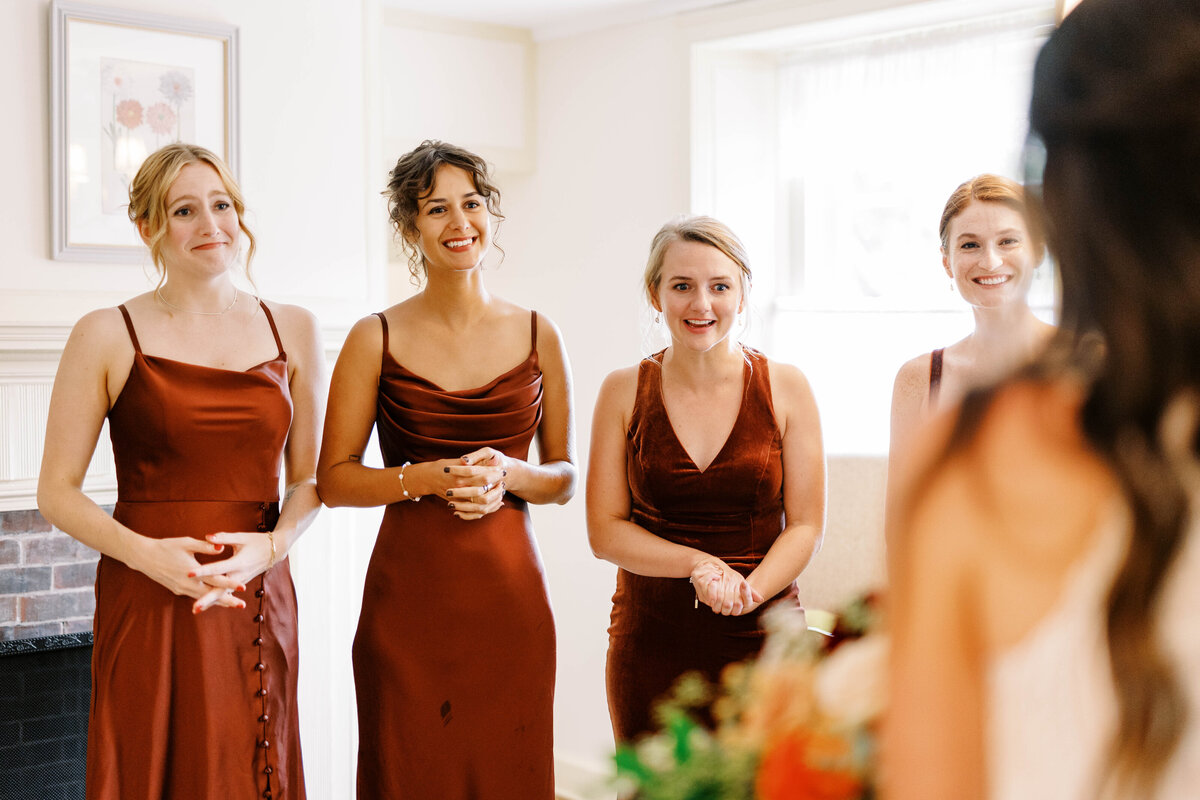 Philander-Chase-Knox-Estate-Wedding-Photographer-Bridal-Getting-Ready_017