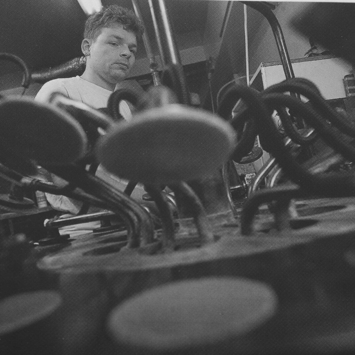 De siroopwafelmachine in de bakkerij van Berg's Bakery
