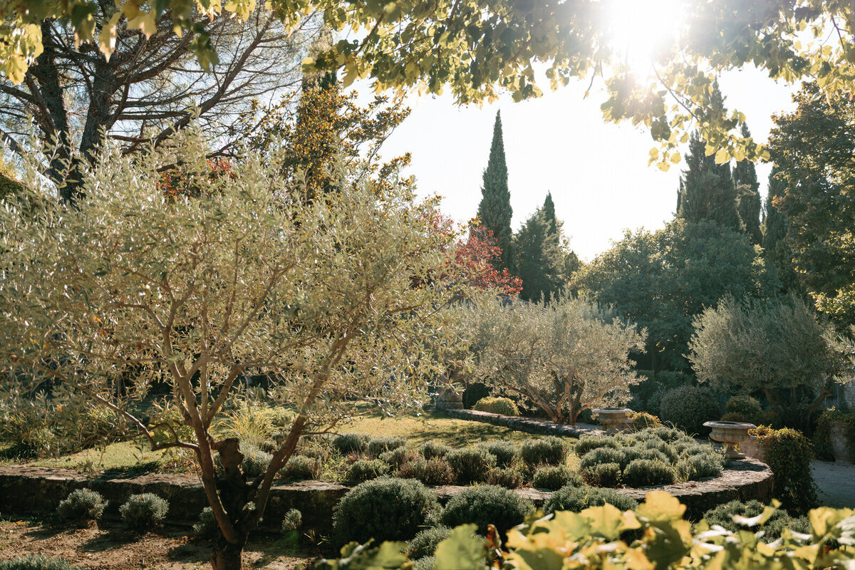Flora_And_Grace_Provence_BastideDeMarie_Editorial_Wedding_Photographer (639 von 2213)