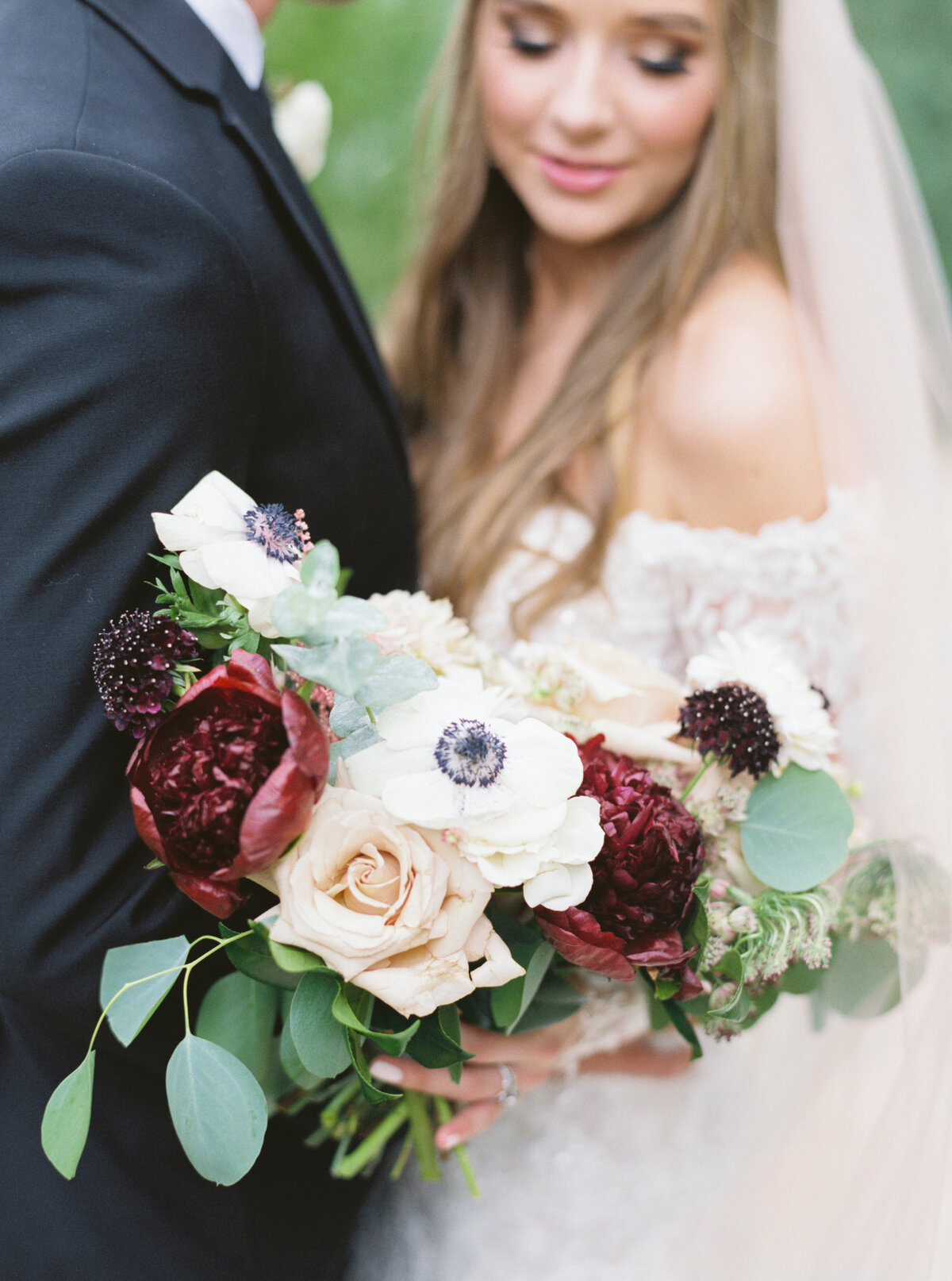 Melissa Brielle Photography Colorado Fine Art Wedding Engagement Photographer Photograph Melissa Minkner Light Airy Luxury High End12