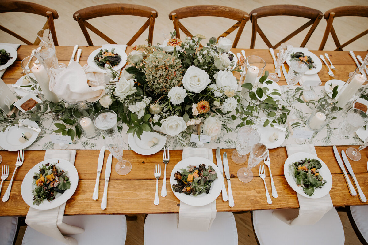 Liam-Victoria-Little Flower Farm-Hopkinton-MA-940